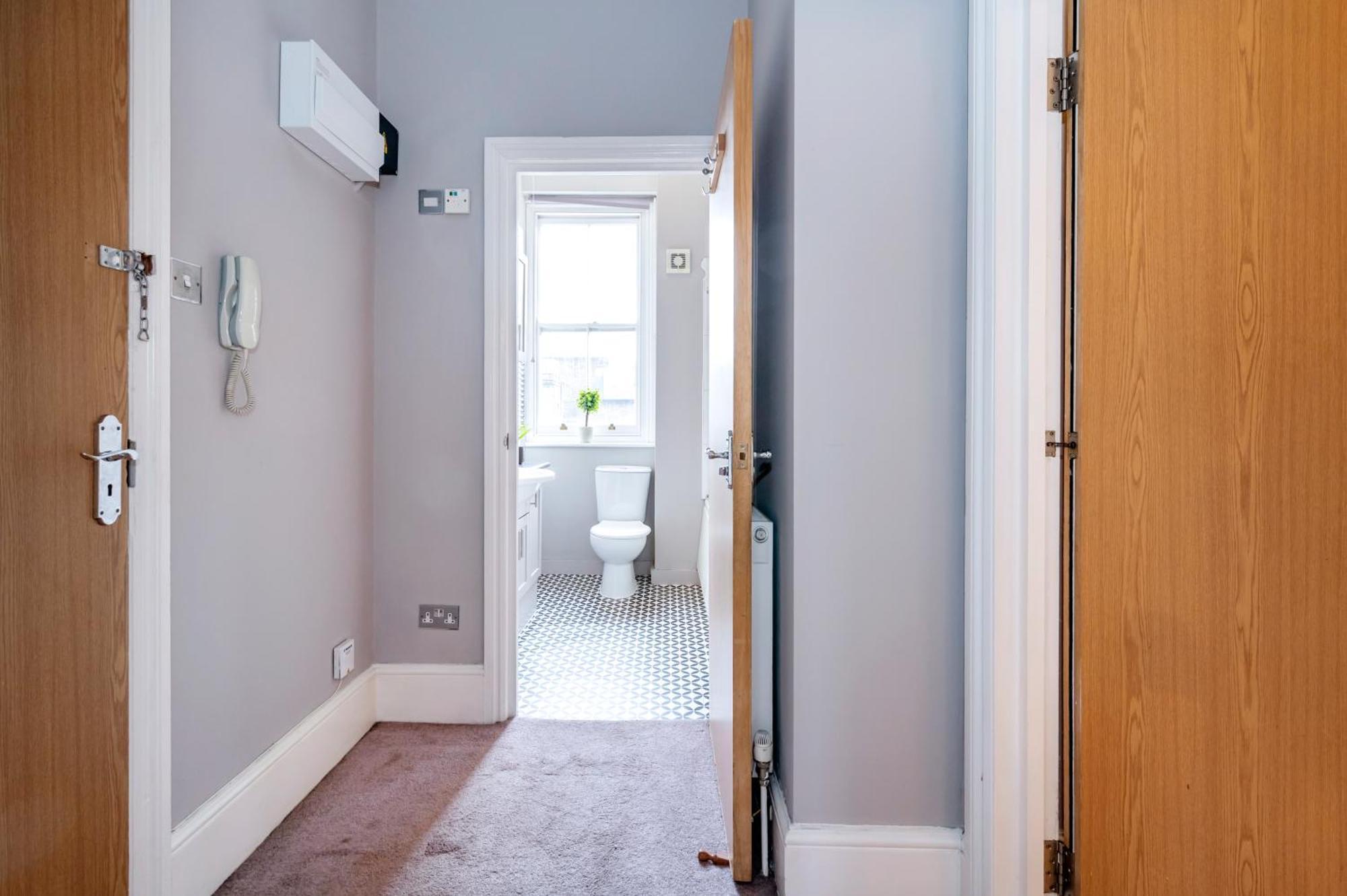 Large 1 Bedroom In Center Of London 3 מראה חיצוני תמונה